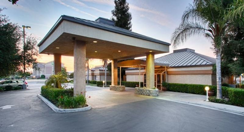 Best Western Porterville Inn Buitenkant foto